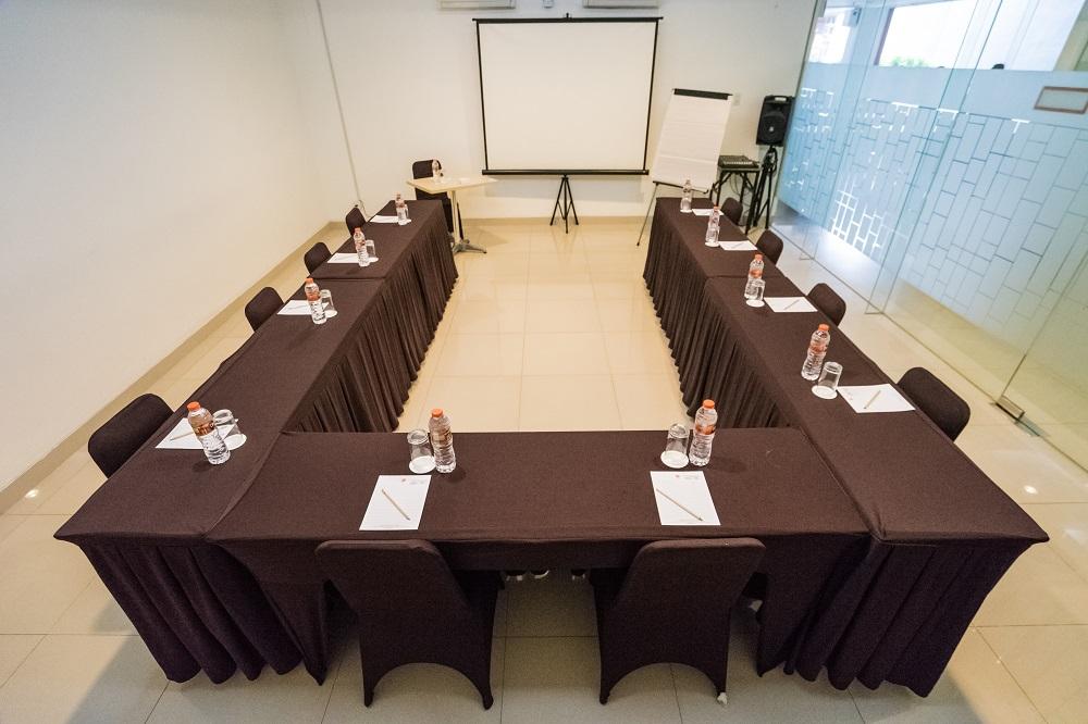 Amaris Hotel Pancoran Джакарта Екстериор снимка