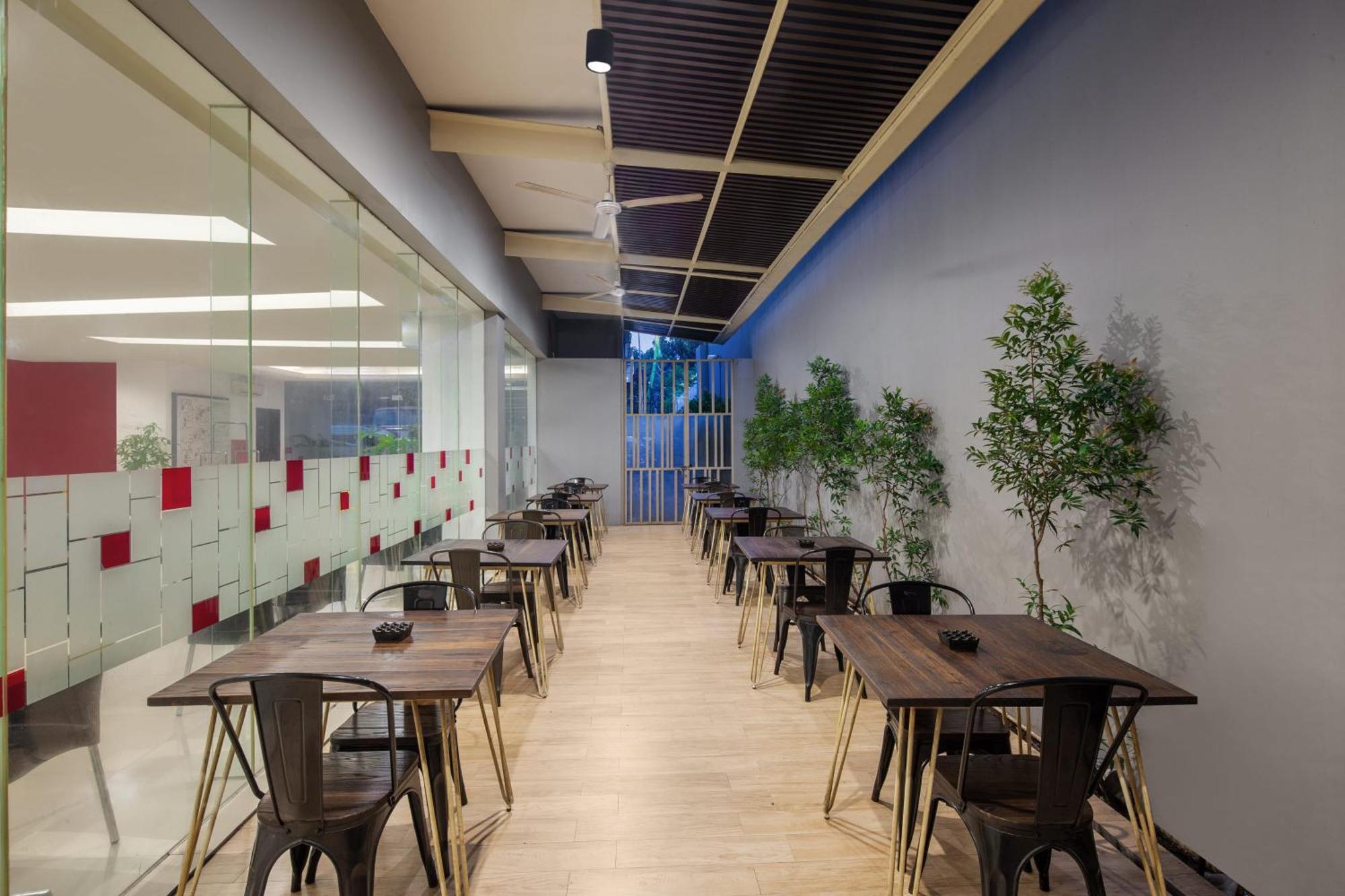 Amaris Hotel Pancoran Джакарта Екстериор снимка