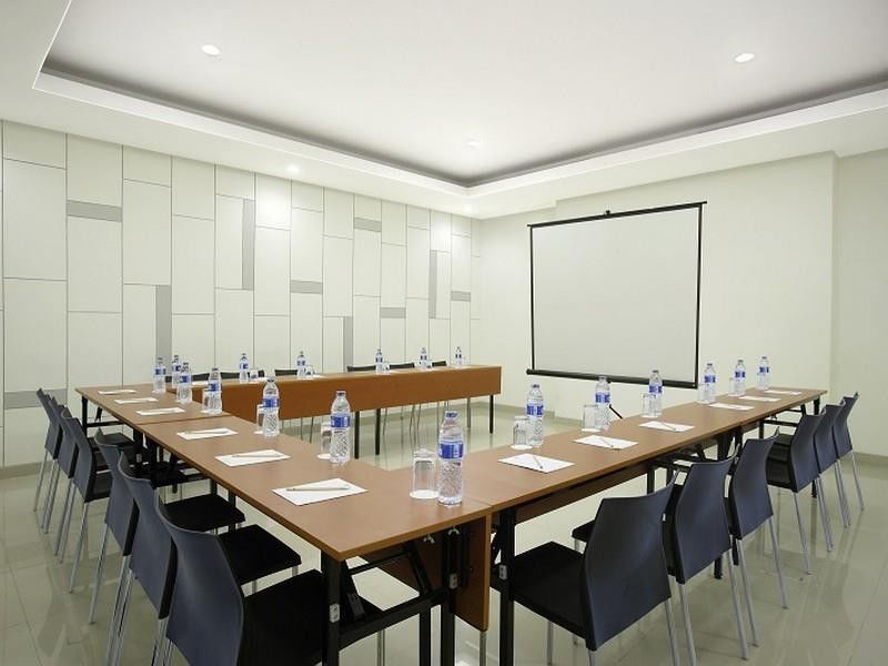 Amaris Hotel Pancoran Джакарта Екстериор снимка